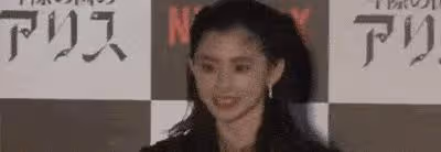 朝比奈彩神似年輕時張柏芝,個子高挑,線條分明,打戲利落乾脆
