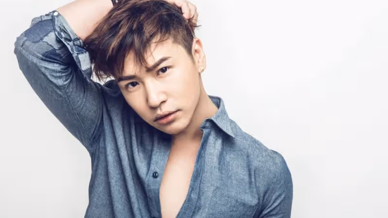 歐弟離婚恢單近況曝光　轉戰中國直播帶貨