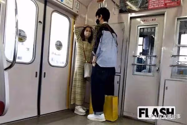 好甜!這對請原地結婚!