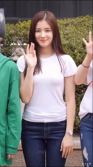 我心目中的全球微胖界第一美女——不服來辯