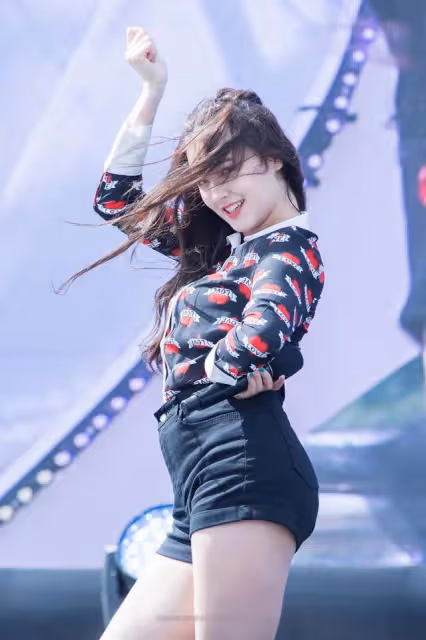 我心目中的全球微胖界第一美女——不服來辯
