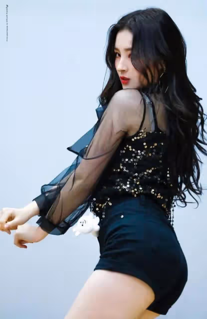 我心目中的全球微胖界第一美女——不服來辯