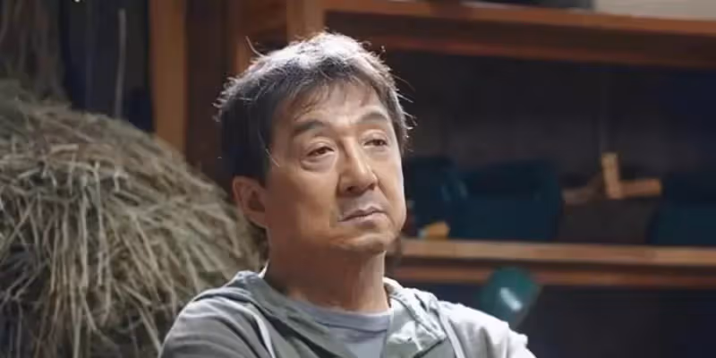 68歲成龍演武師,58歲甄子丹演喬峰,香港功夫片還靠老年人撐著