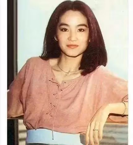66歲林青霞11億半山「皇宮豪宅」曝光!光裝修就花了6億, 大到「一天一夜都逛不完」