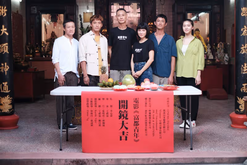 《富都青年》大馬開拍　吳慷仁再為戲瘦身曬黑…李心潔首當監製