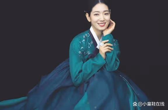 恭喜！朴信惠崔泰俊愛的結晶誕生，產下健康小王子，他全程陪伴