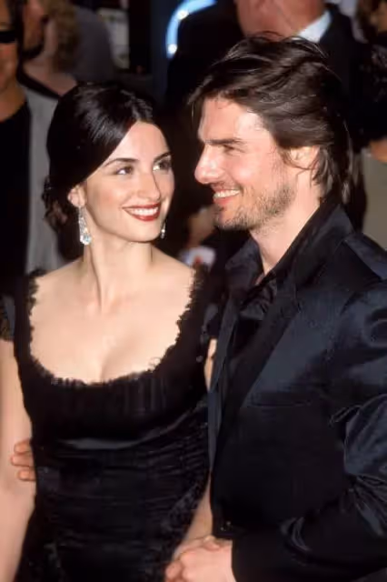 湯姆·克魯斯8年未見女兒？曾經「萌爆炸」的小蘇瑞已經15歲了！網友：沒長殘❤