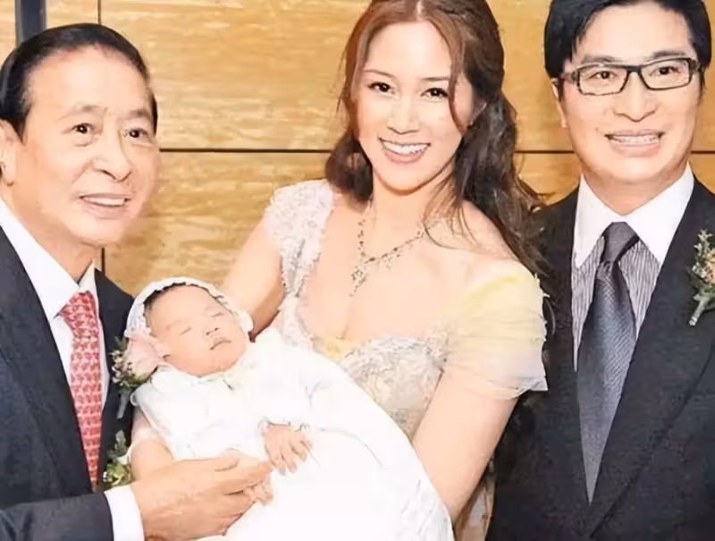豪門闊太徐子淇：生一個孩子「公公獎勵10億」，24歲嫁豪門「8年連生4胎」穩坐闊太榜首，全離不開「母親運籌帷幄」