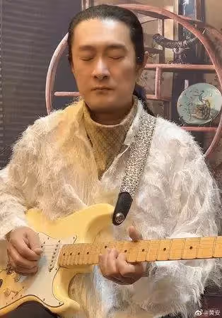 抱中國大腿沒用，黃安定居22年遭到官方驅趕，痛訴真的累了：沒地方吃飯