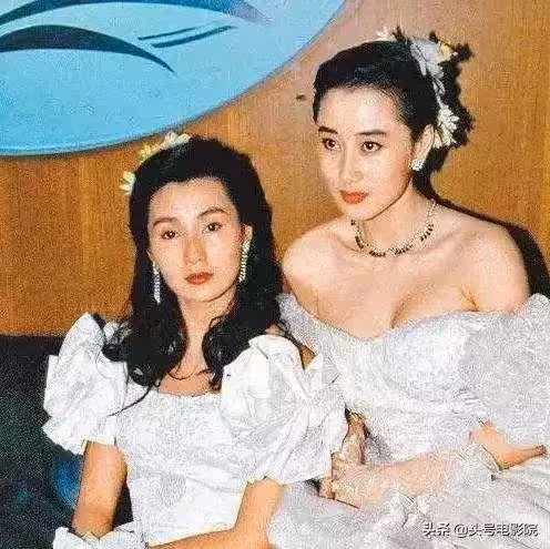 讓66歲賭王一見鍾情，李連杰拋妻棄女送20億財產，60歲近照曝光：她究竟有多美？