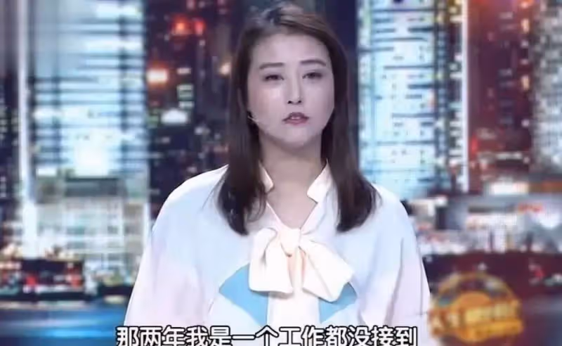 從「最美周芷若」到過氣藝人,孤身一人的周海媚,如今過得還好嗎