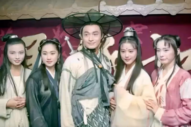 從「最美周芷若」到過氣藝人,孤身一人的周海媚,如今過得還好嗎