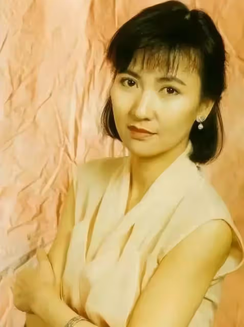 68歲趙雅芝被喊「姐姐」,64歲陳美琪自然老去,59歲許仙「葉童」讓人最心疼