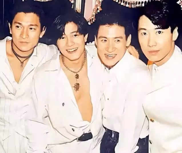 55歲黎明近照曝光！身材「發福」變油膩阿貝，曾是「四大天王」中最帥，今形象大變認不出