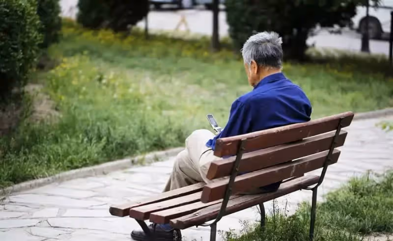 75歲老人自訴:請過保姆、去過安養中心後,才知道「晚年能依靠的」是什麼
