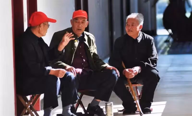 75歲老人自訴:請過保姆、去過安養中心後,才知道「晚年能依靠的」是什麼