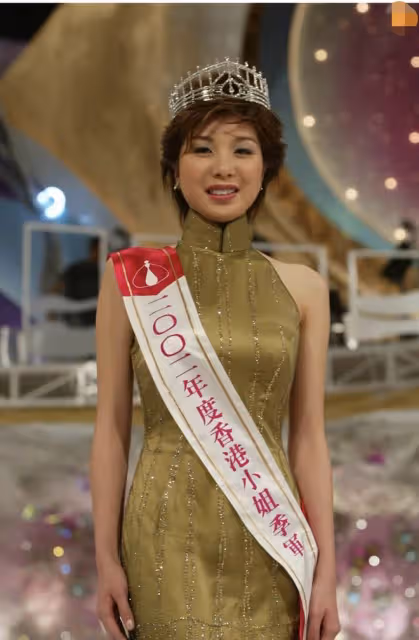 前港姐曬照宣布再婚！曾遭富豪老公背叛，獨自養倆女兒創業當總裁