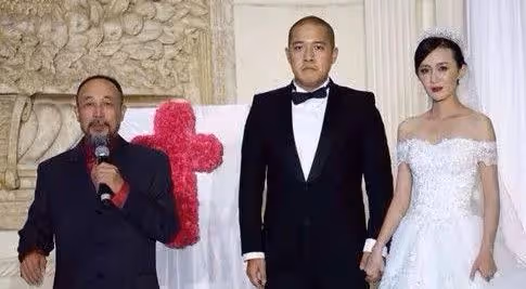 張豐毅兒子被疑離婚！在家念傷感文字，與老婆兩地分離許久無互動