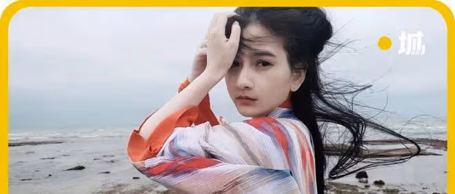私密照曝光後,41歲未婚未育的她再次震撼全網!拒當「中國最美漫畫家」,拉黑顏值粉,卻被央視力捧:她怎麼還是童顏?