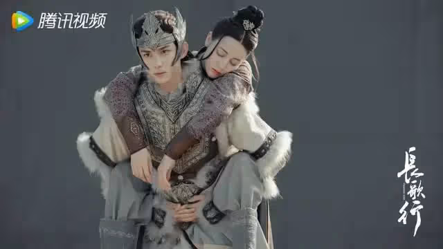 私密照曝光後,41歲未婚未育的她再次震撼全網!拒當「中國最美漫畫家」,拉黑顏值粉,卻被央視力捧:她怎麼還是童顏?