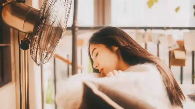 妻子8次出軌自以為瞞得天衣無縫,決定回頭時,丈夫給她當頭一棒