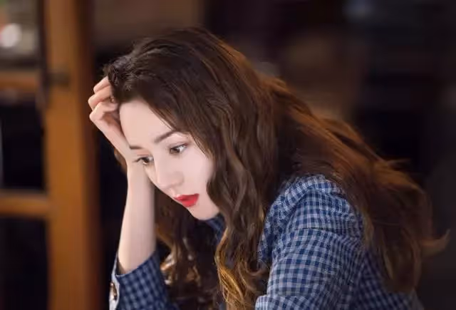 「等她七年,終於玩膩嫁給我,結婚後才是悲劇的開始」舔狗的悔恨