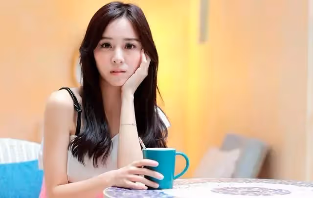 「等她七年,終於玩膩嫁給我,結婚後才是悲劇的開始」舔狗的悔恨