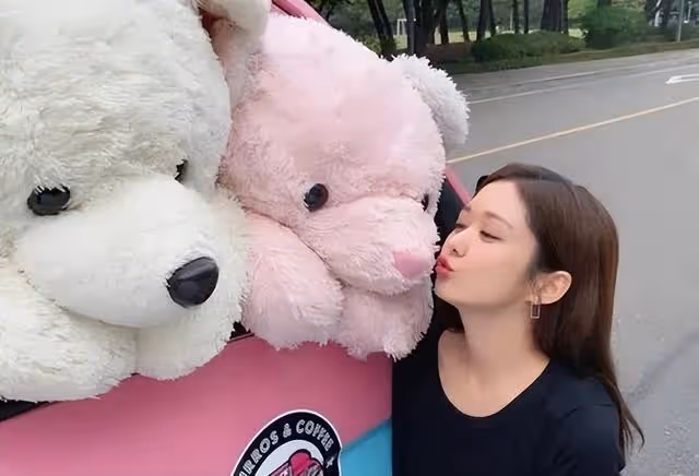 41歲張娜拉宣布結婚，老公是小自己6歲的圈外人士！