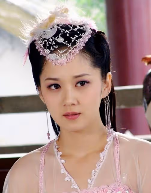 41歲張娜拉官宣六月末結婚，素人男友比自己小6歲，從事影像工作