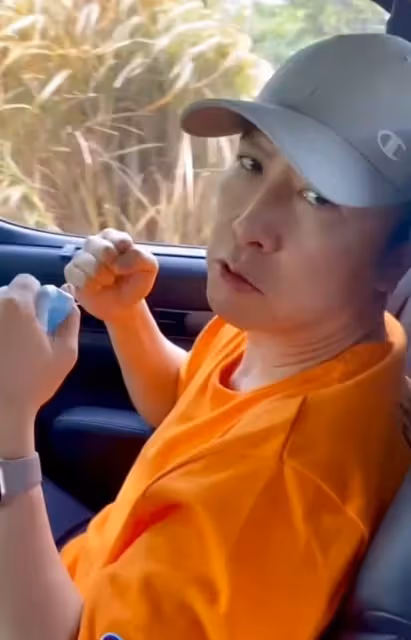 甄子丹端午節回農村祭祖！與家人給祖先鞠躬，稱不要忘記自己的根
