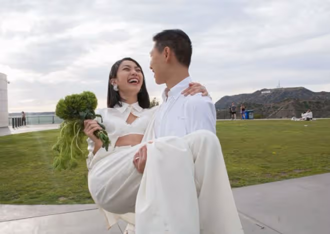 娛樂圈喜事多！秦沛女兒國外辦婚禮，40歲游喬軒克服病痛剖腹產子