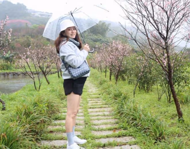 娛樂圈喜事多！秦沛女兒國外辦婚禮，40歲游喬軒克服病痛剖腹產子