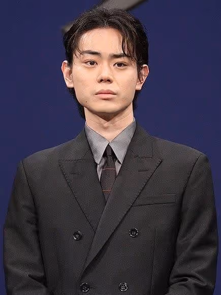 堀田茜酒店曬圖稱「一個人挺好」，粉絲：走出了菅田將暉的陰影？