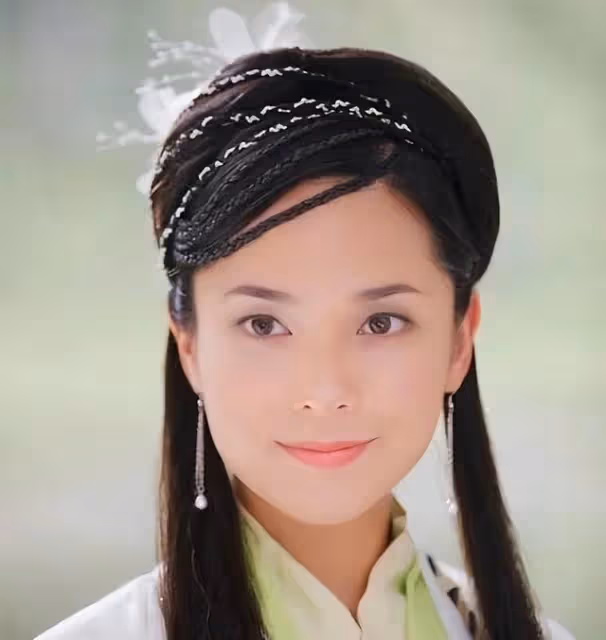 香港知名女星10歲女兒宣布出道!五官精緻演技獲贊,顏值不輸媽媽