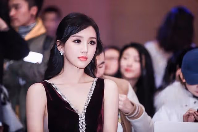 厲害!香港人氣女神靠投資樓房收穫多,自曝如今還準備入手商廈