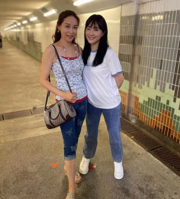 期待!TVB新劇《美麗戰場》終曬出花絮照,眾多女神雲集玩懷舊風