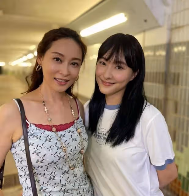 期待！TVB新劇《美麗戰場》終曬出花絮照，眾多女神雲集玩懷舊風