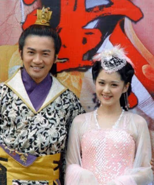 41歲張娜拉結婚,老公比她小六歲,網友:那個沒錢就來中國的藝人