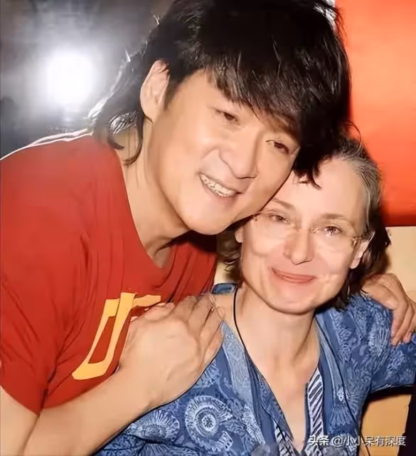 周華健女兒周厚恩的曝光,顏值比哥哥高