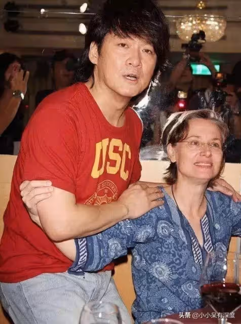 周華健女兒周厚恩的曝光,顏值比哥哥高