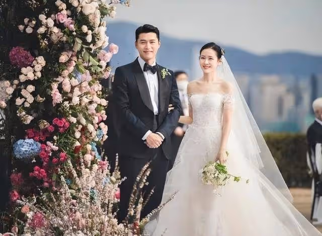 大齡單身女紛紛步入幸福的婚姻殿堂,成熟的果實愈發甜美