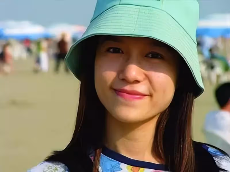 翁帆28歲嫁82歲楊振寧，堅持早睡早起18年，用心把丈夫照顧到100歲，繼子感嘆：她是個好女孩