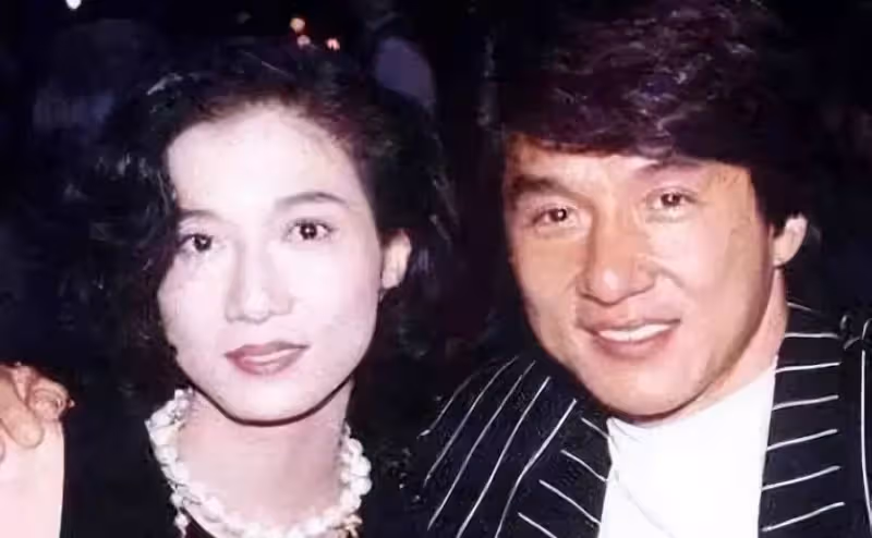吳綺莉深夜撕成龍，為女兒吳卓林鳴不平，希望外界可以愛惜她