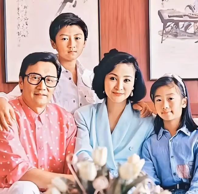 戀愛12年,分手寧給兩千萬:謝賢為何不願娶小49歲女友CoCo?