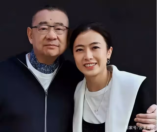 交往女星無數!69歲風流富豪「急需換腎續命」不惜花3億 後「娶捐腎人38歲女當老婆」再送百億家產