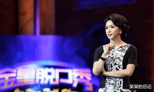 她曾是金星的妻子,離婚時丈夫已是女兒身,如今的她怎麼樣了