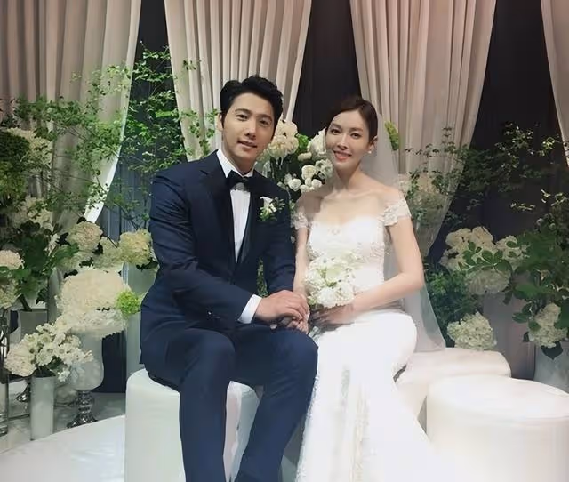 金素妍從相戀到結婚只花了7個月,只因李尚禹這一「奇葩習慣」!