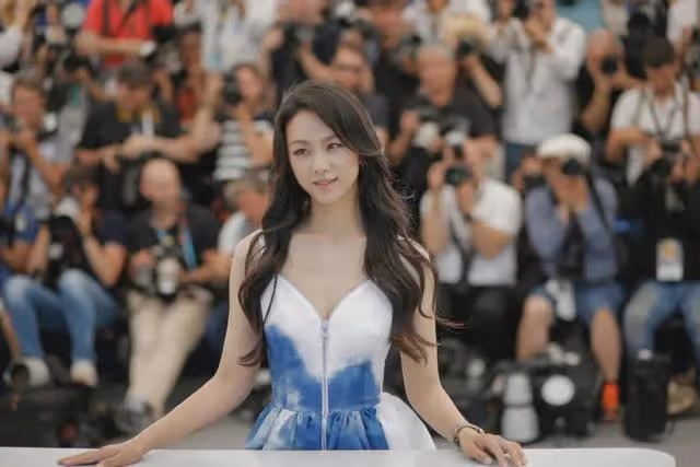 三代女演員咖位大地震,這比互撕頭花更驚心動魄吧