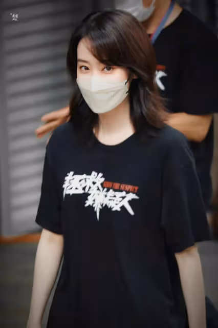 三代女演員咖位大地震,這比互撕頭花更驚心動魄吧