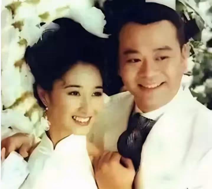 歐陽震華:結婚26年把賭王孫女寵成寶,這輩子最虧欠的人是媽媽